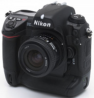 Nikon D2Xs