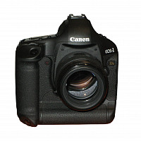Canon EOS-1Ds Mark III